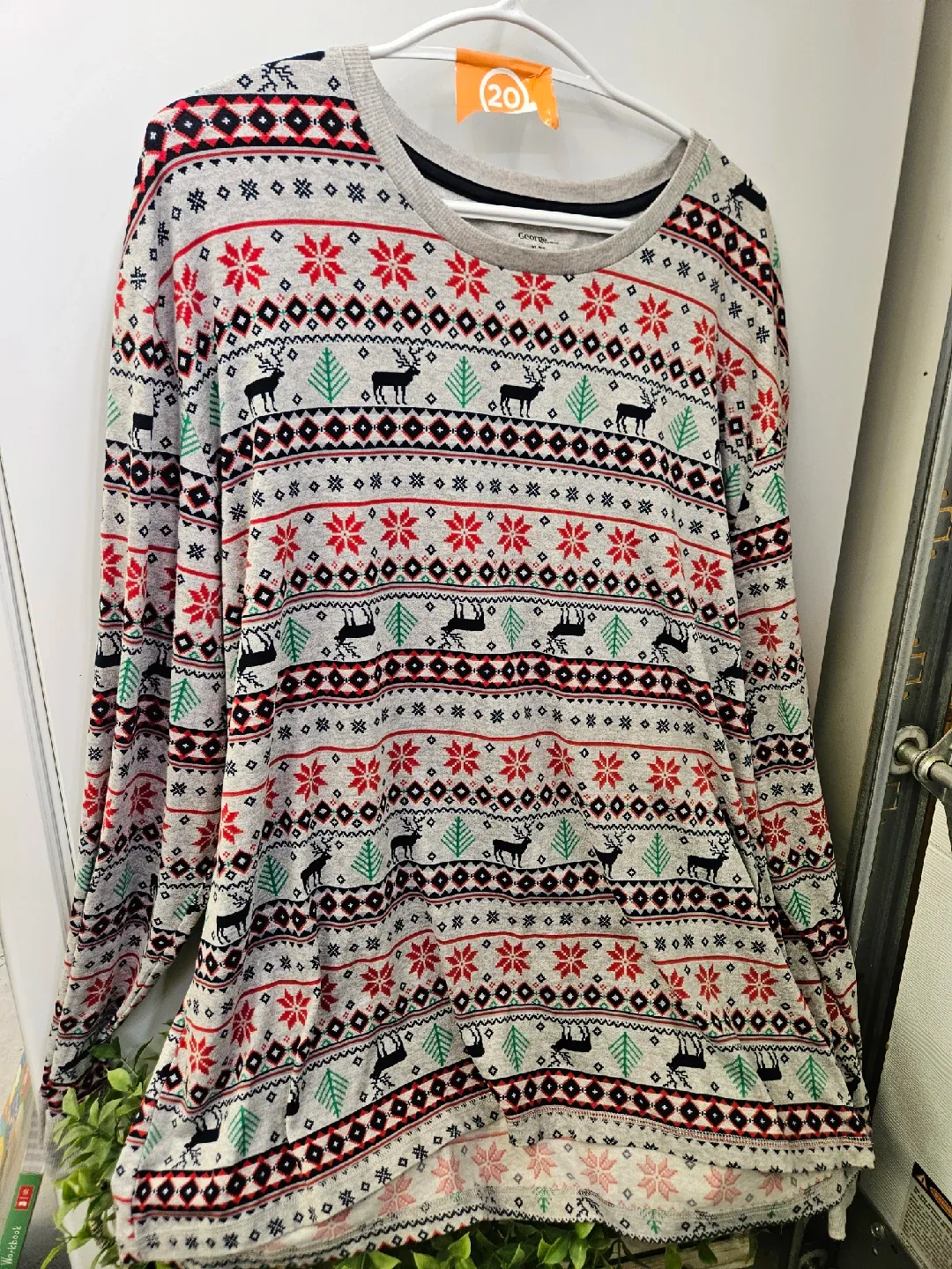 George XL/TG Christmas Top thumbnail