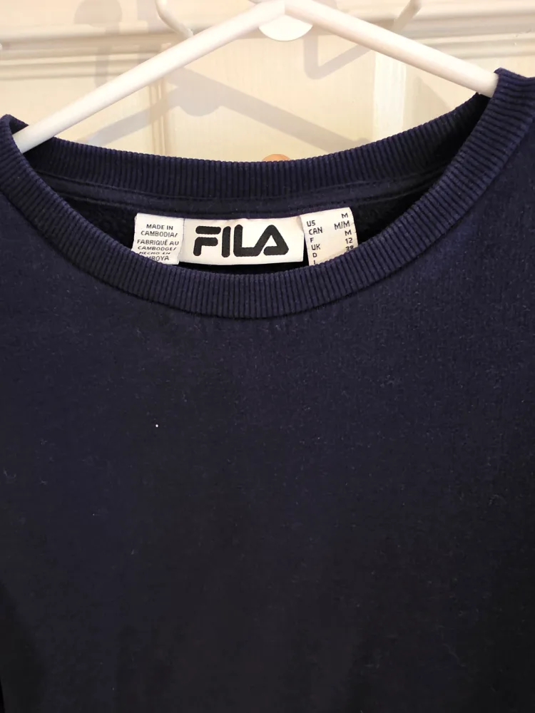 Fila Navy Blue Sweatshirt - Size M image indicator(3)