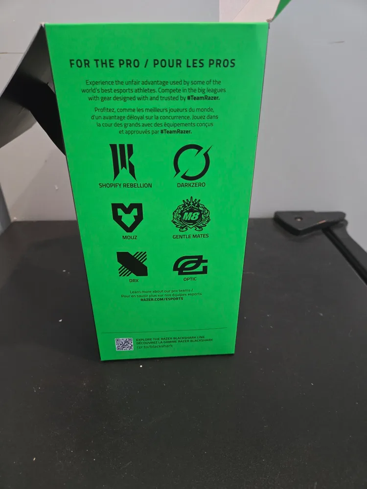 Razer Blackshark V2 X Hyperspeed Wireless Headset image indicator(2)