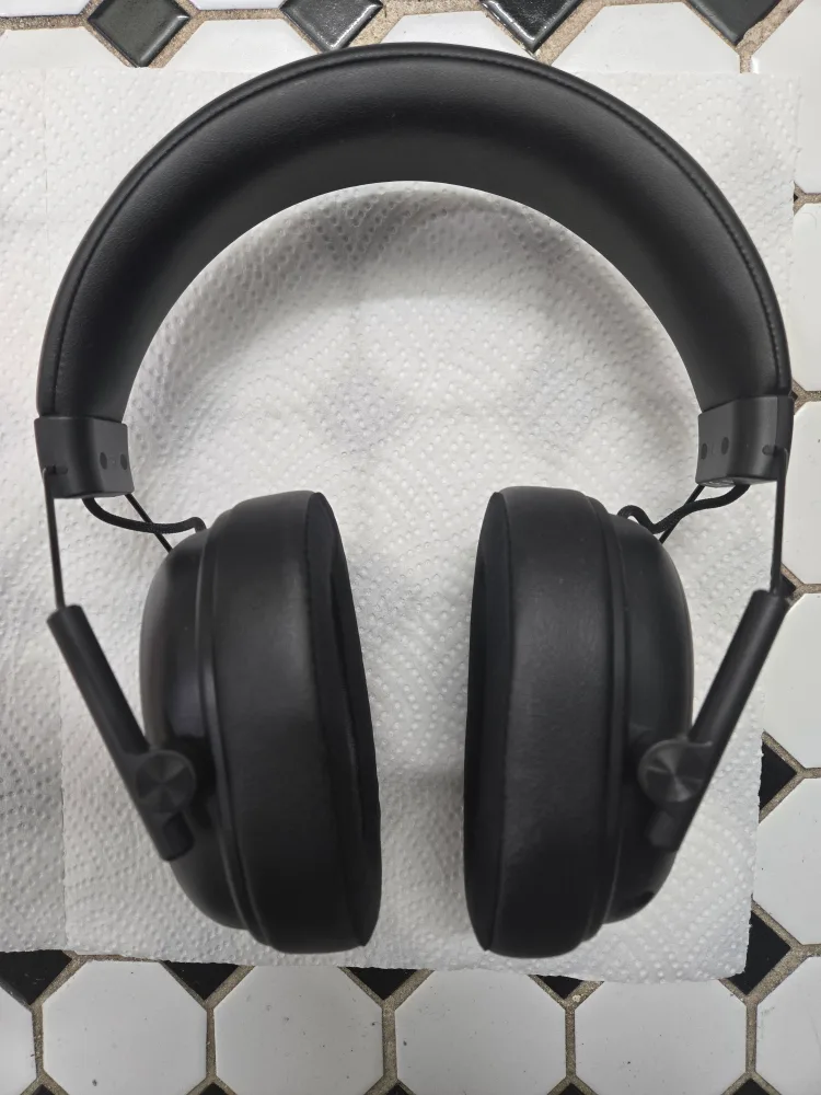 Razer Blackshark V2 X Hyperspeed Wireless Headset image indicator(5)