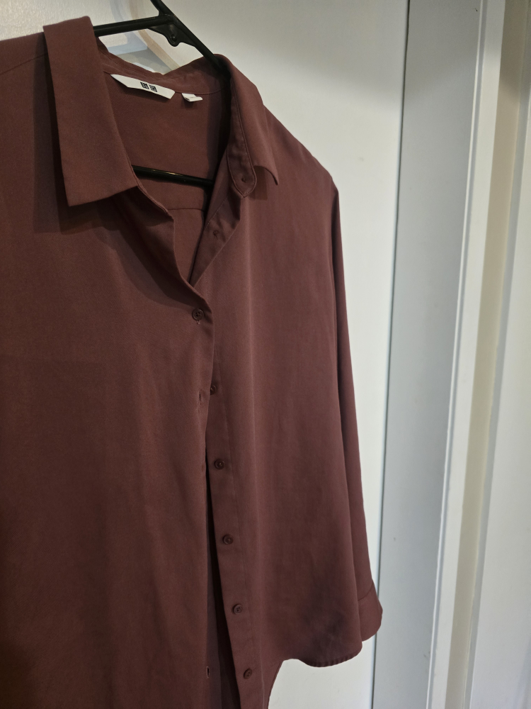 Uniqlo Brown Button-Up Shirt - Size M