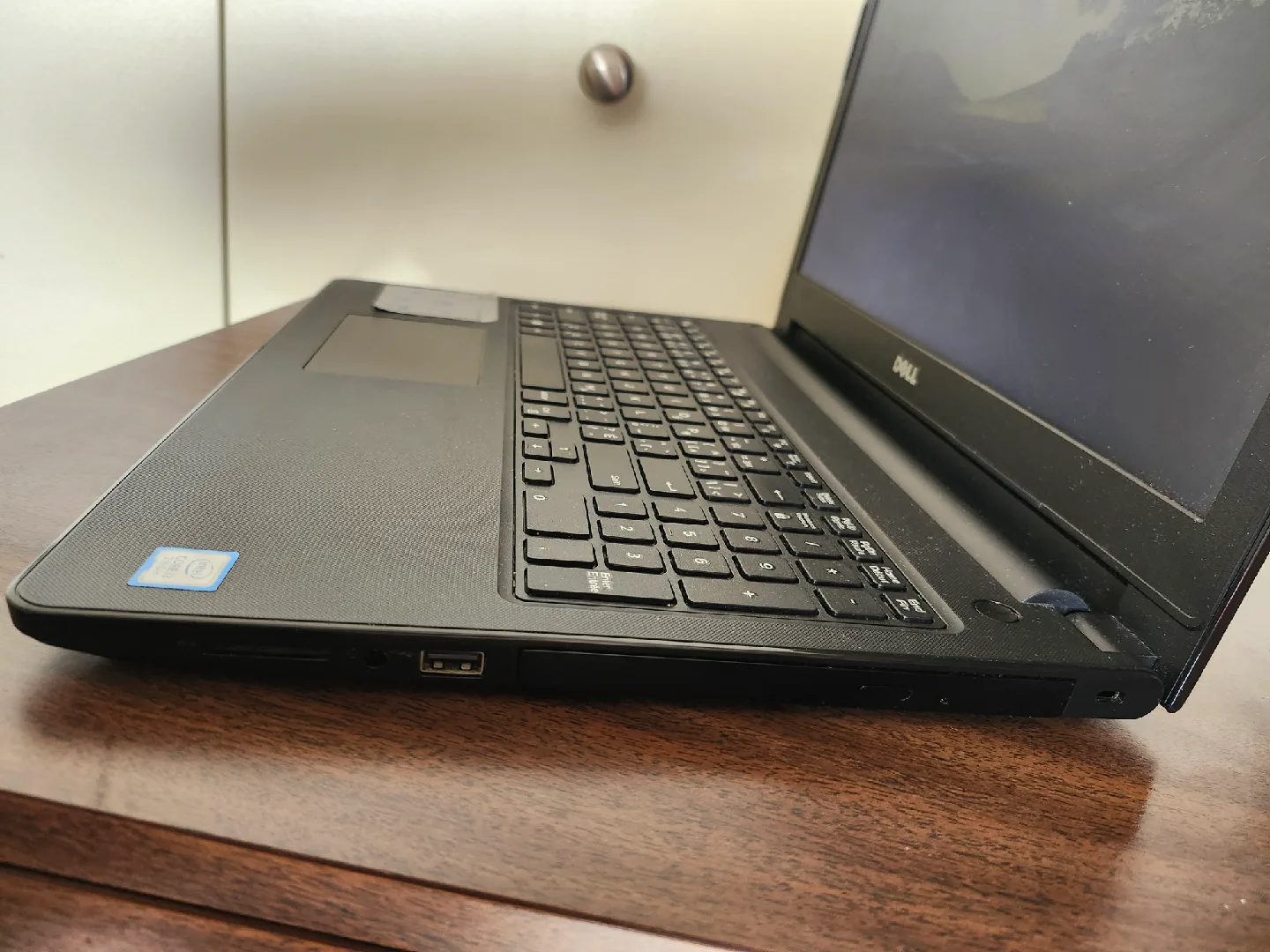 Dell Inspiron 15 5000 Series Laptop image indicator(2)