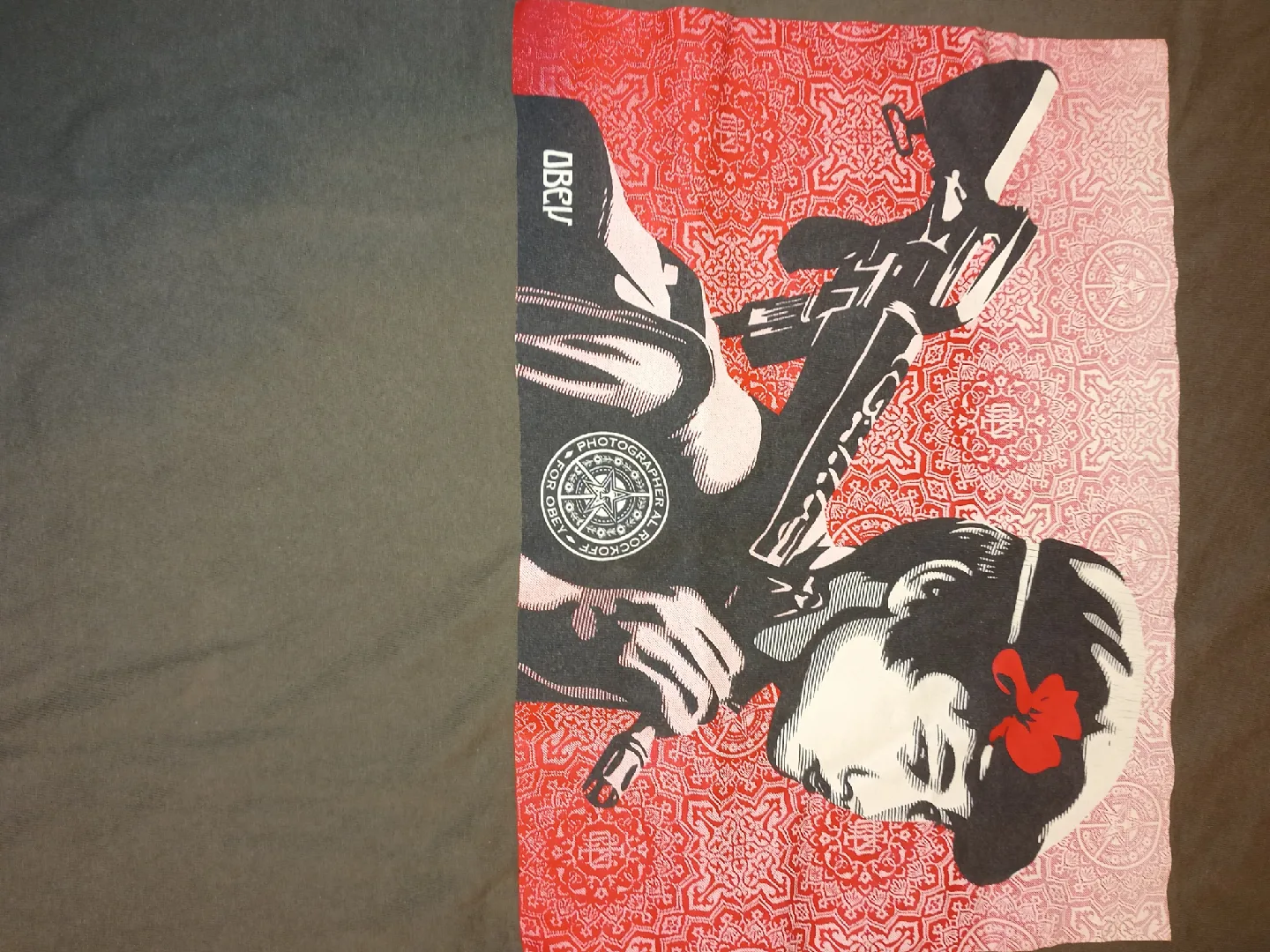 Obey T-Shirt image indicator(3)