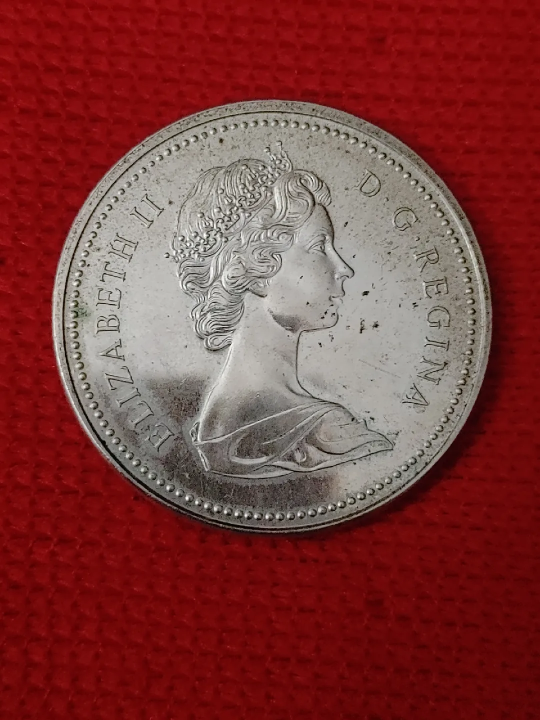1973 Canadian  Silver Dollar Coin image indicator(2)