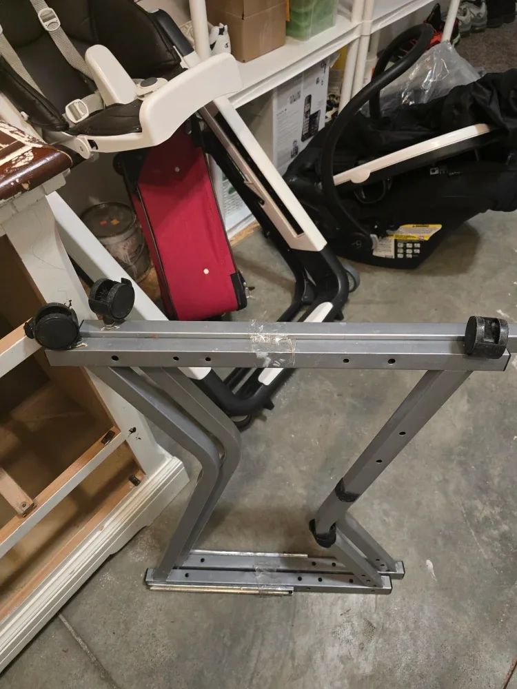 computer table, toy slide, lamp.. image indicator(6)