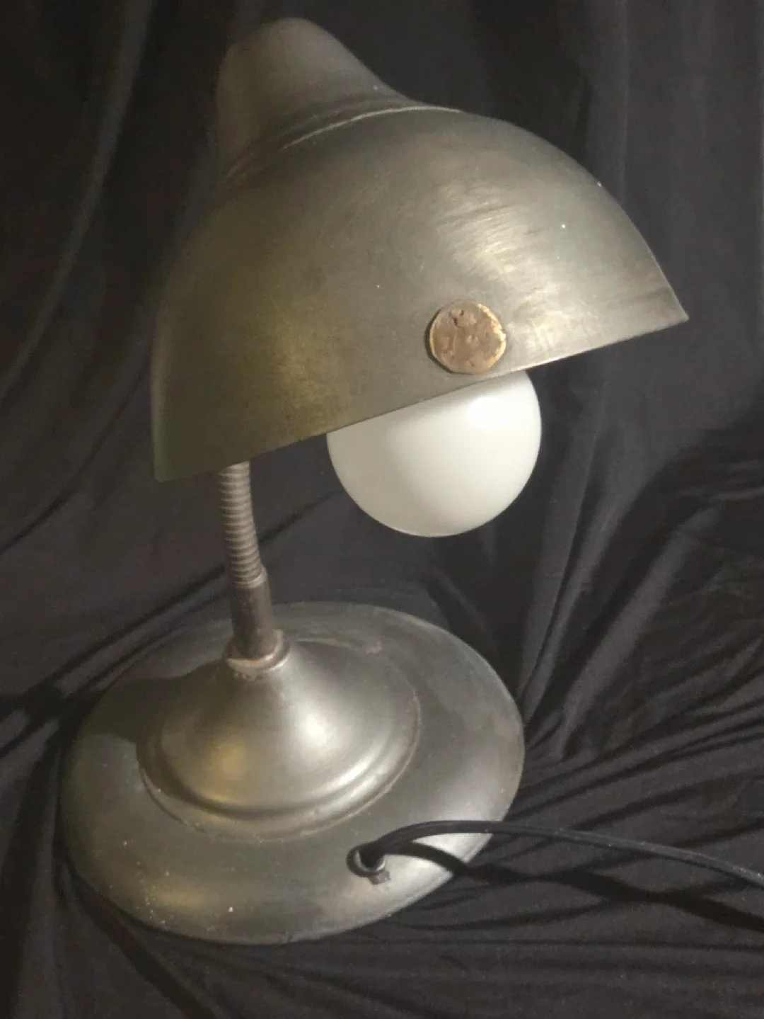 Vintage Gooseneck Desk Lamp image indicator(2)
