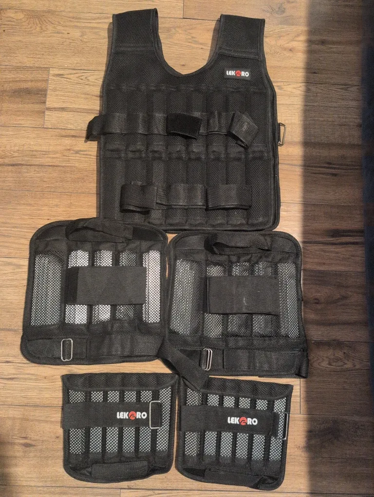 LEKRO Weighted Vest with Wrist and Leg Weights