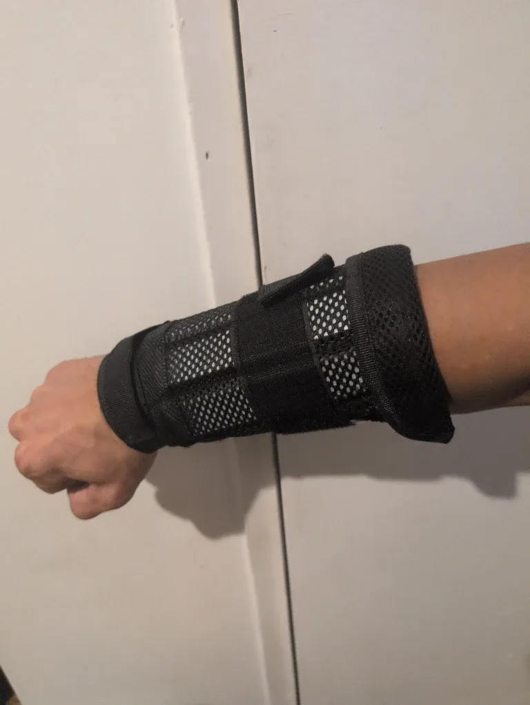 LEKRO Weighted Vest with Wrist and Leg Weights image indicator(4)