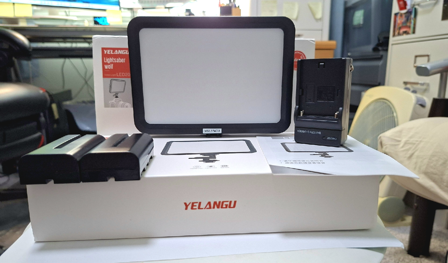 YELANGU LED204 Video Light Panel X2