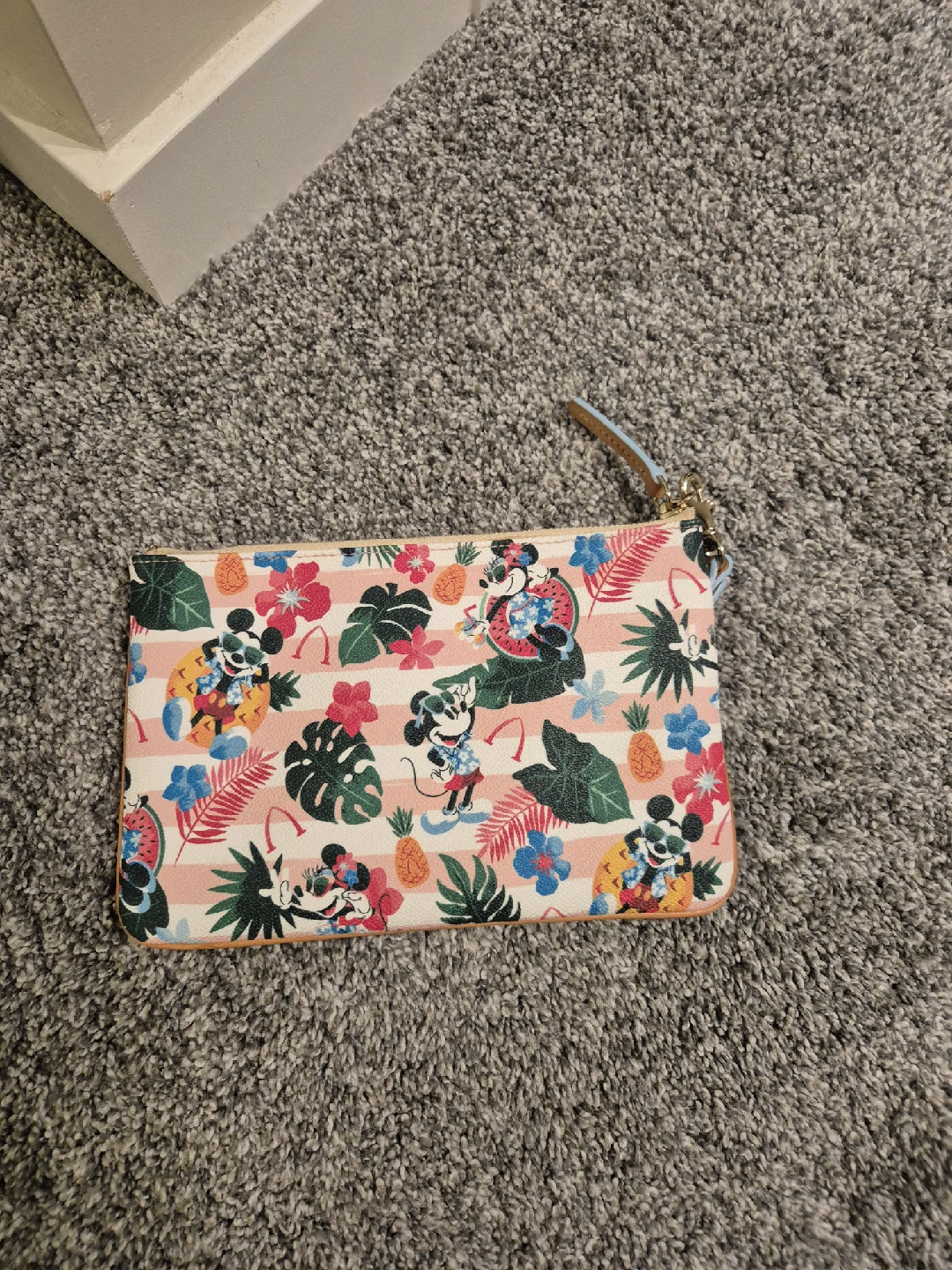 Disney Dooney & Bourke Wristlet - photo 2
