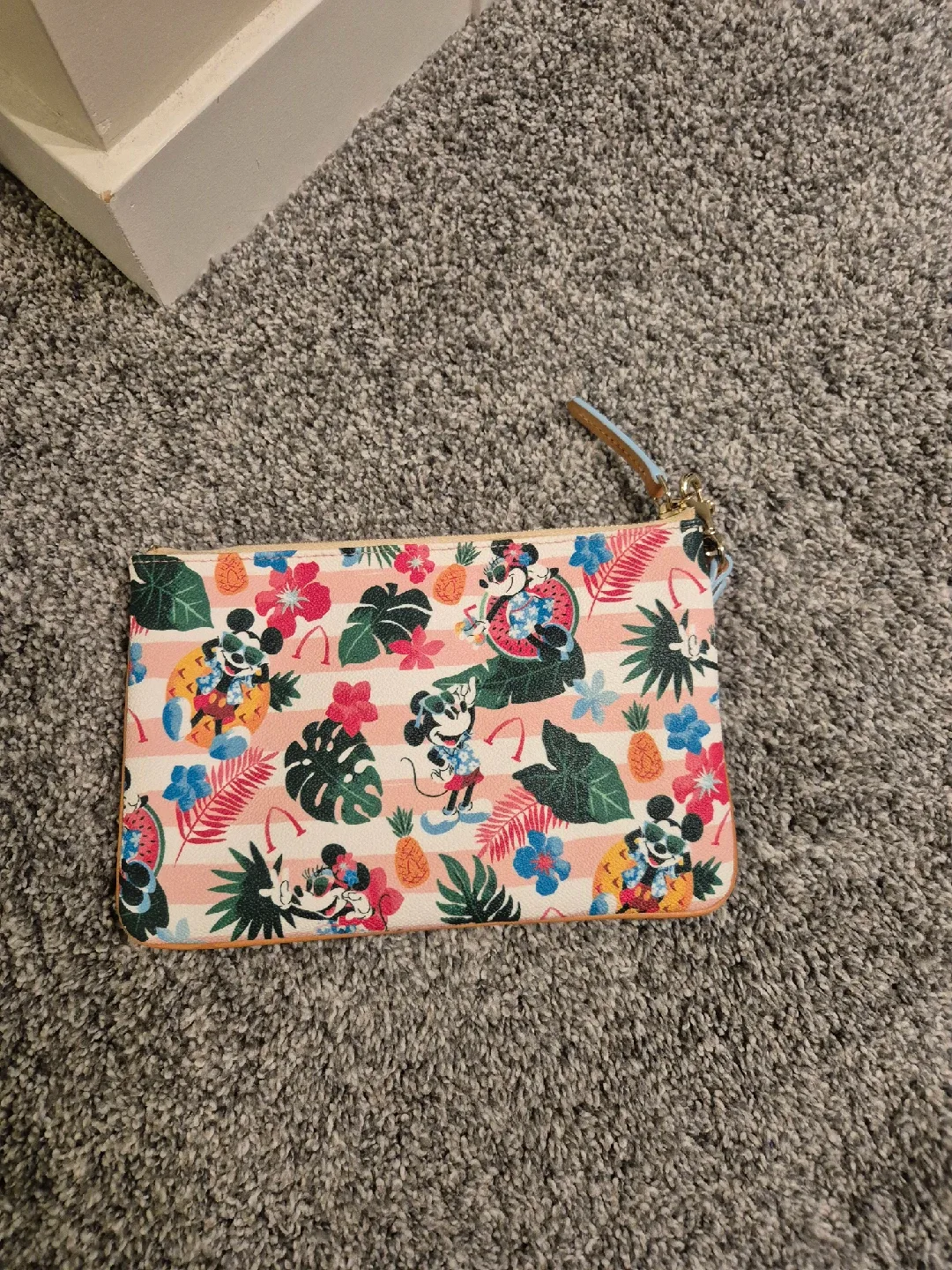Disney Dooney & Bourke Wristlet image indicator(2)