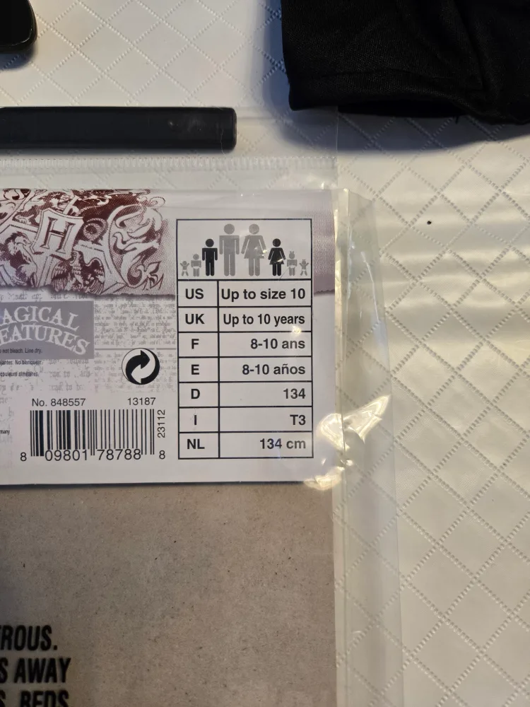 Harry Potter Gryffindor Robe Child S/M image indicator(2)