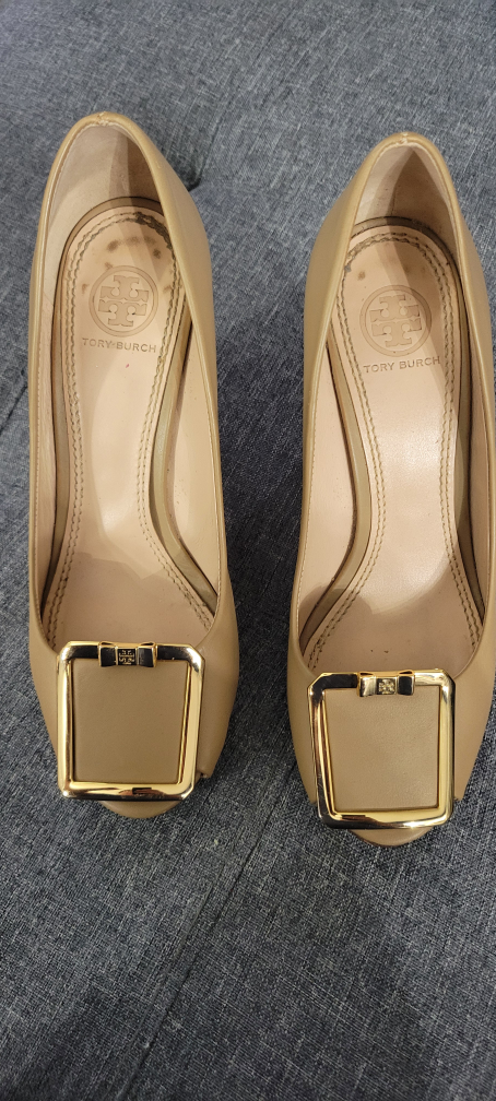 Tory Burch Nude Leather Wedges 6.5 size