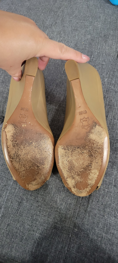 Tory Burch Nude Leather Wedges 6.5 size - photo 3