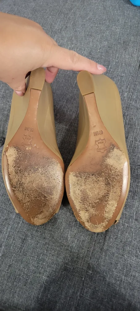 Tory Burch Nude Leather Wedges 6.5 size image indicator(3)