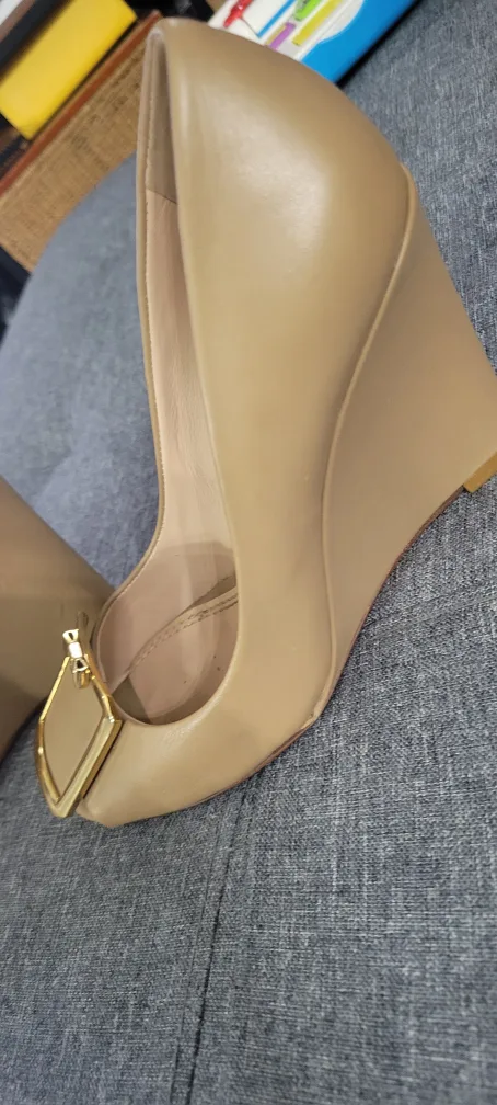 Tory Burch Nude Leather Wedges 6.5 size image indicator(7)