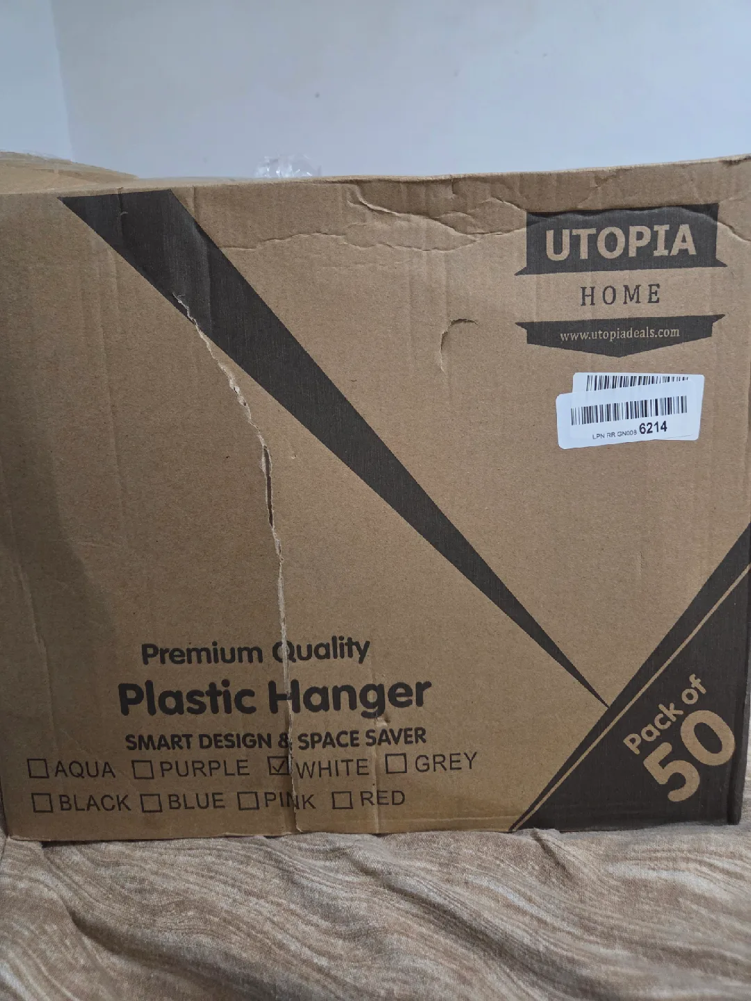 Utopia Home Plastic Hangers - White thumbnail