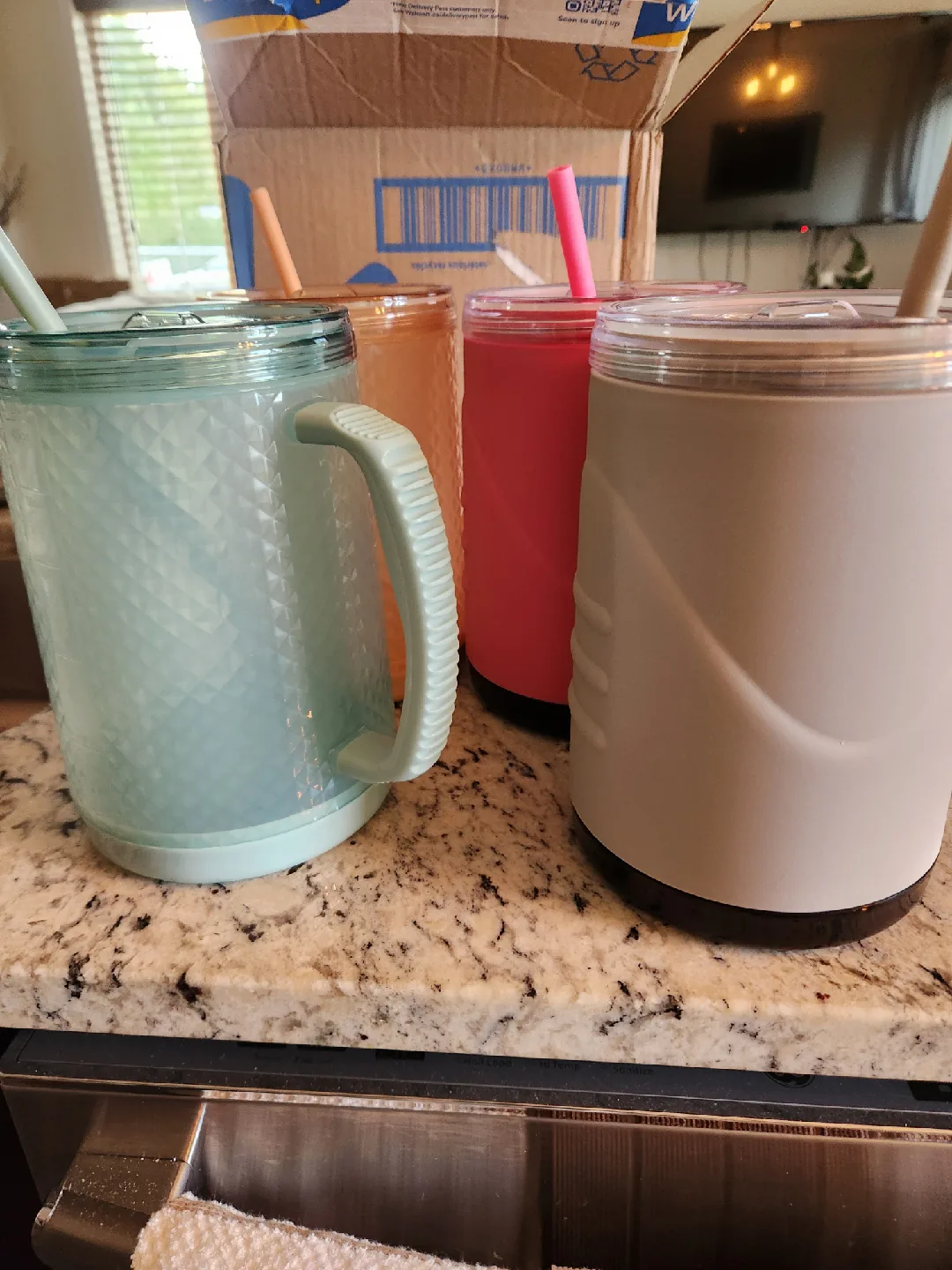 Tumblers with Straws and Handles - Set of 4 image indicator(3)