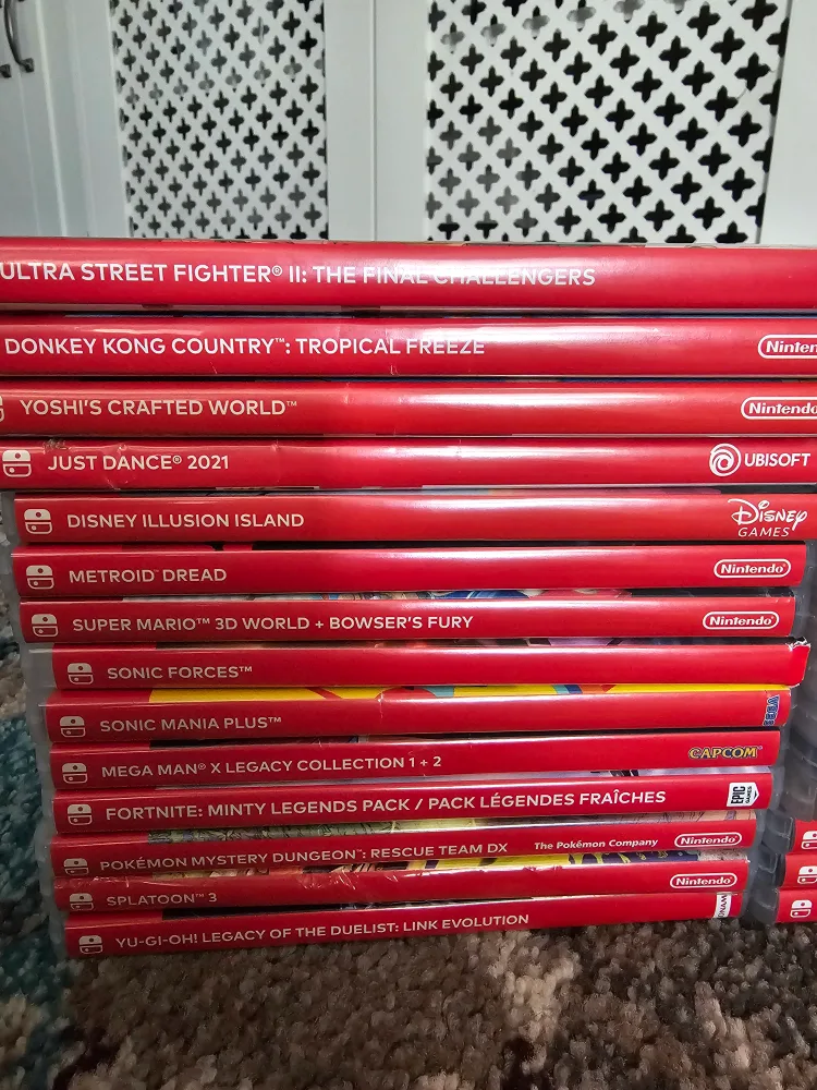 1 new + 30 used Nintendo Switch games image indicator(3)