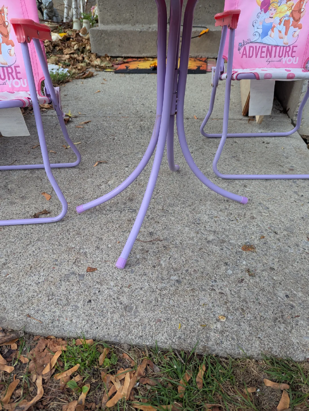 Disney Princess Kids Picnic Table Set image indicator(6)