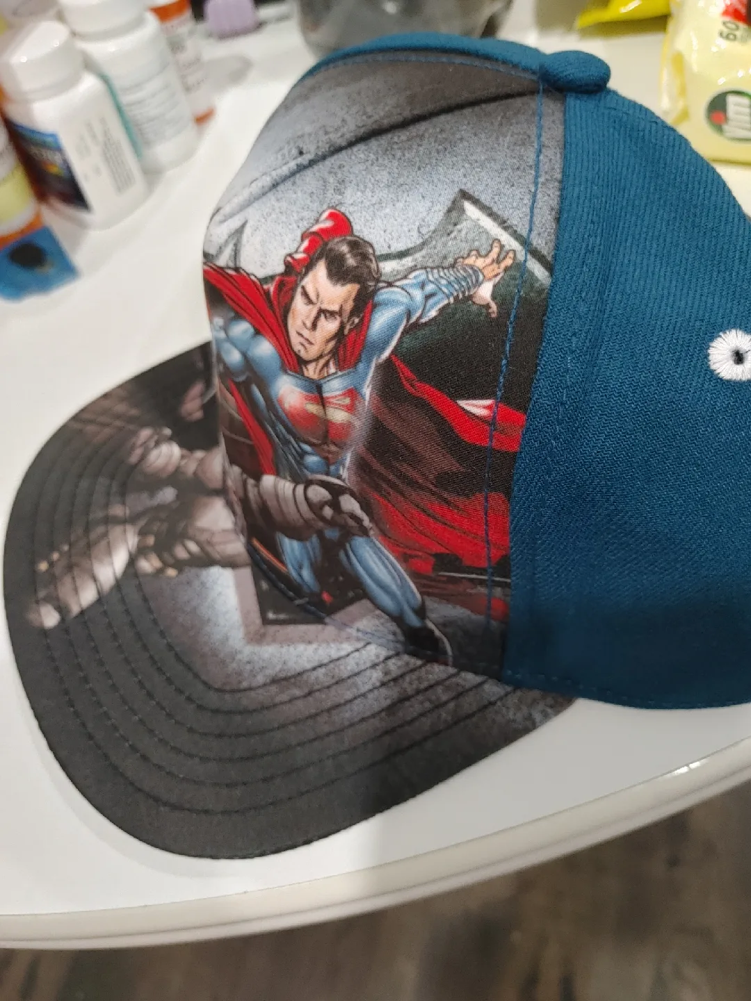 💚AUTHENTIC BATMAN VS. SUPERMAN CAP BRAND NEW image indicator(2)