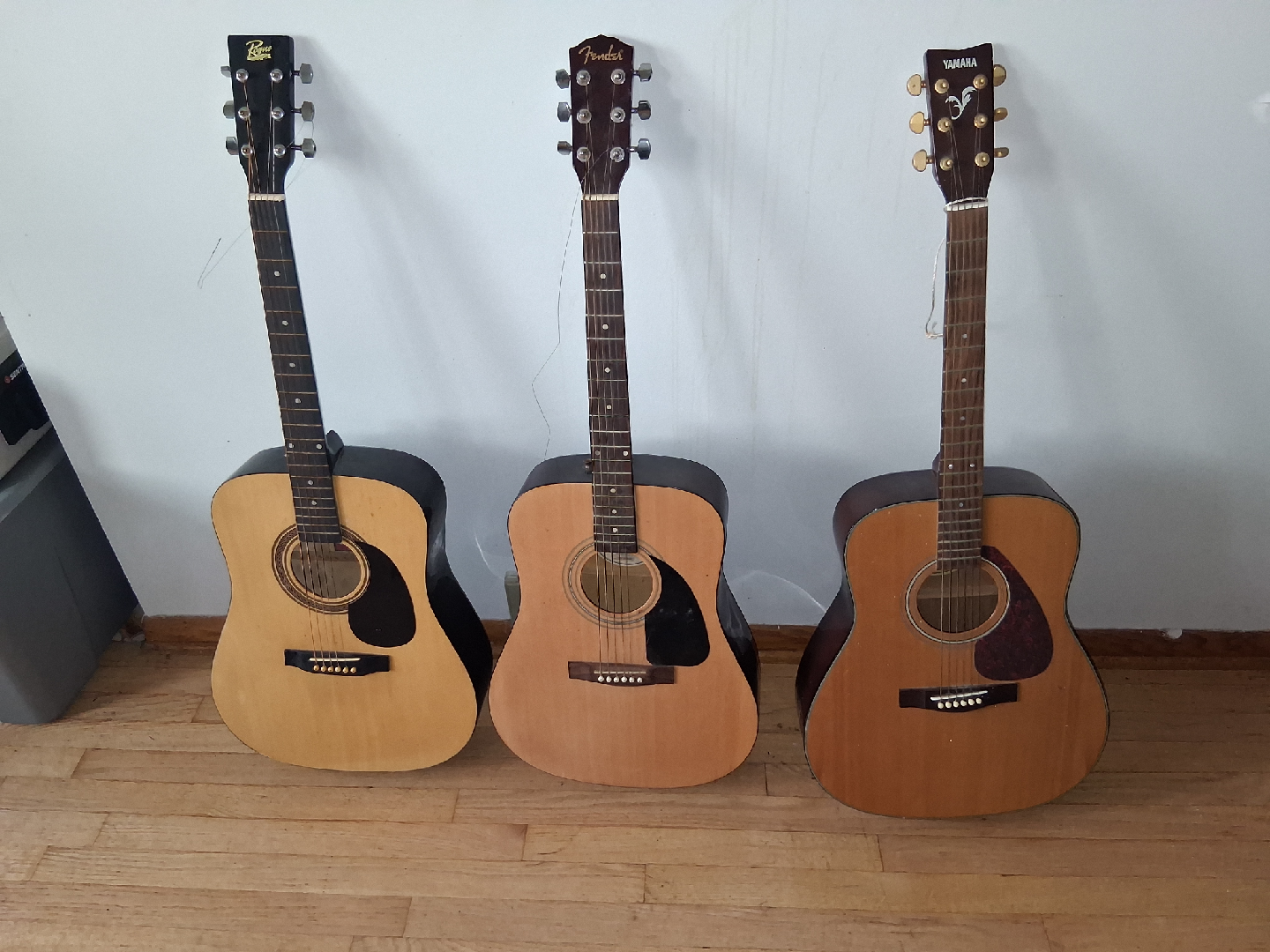 Fender, Yamaha, Rogue Acoustic Guitars