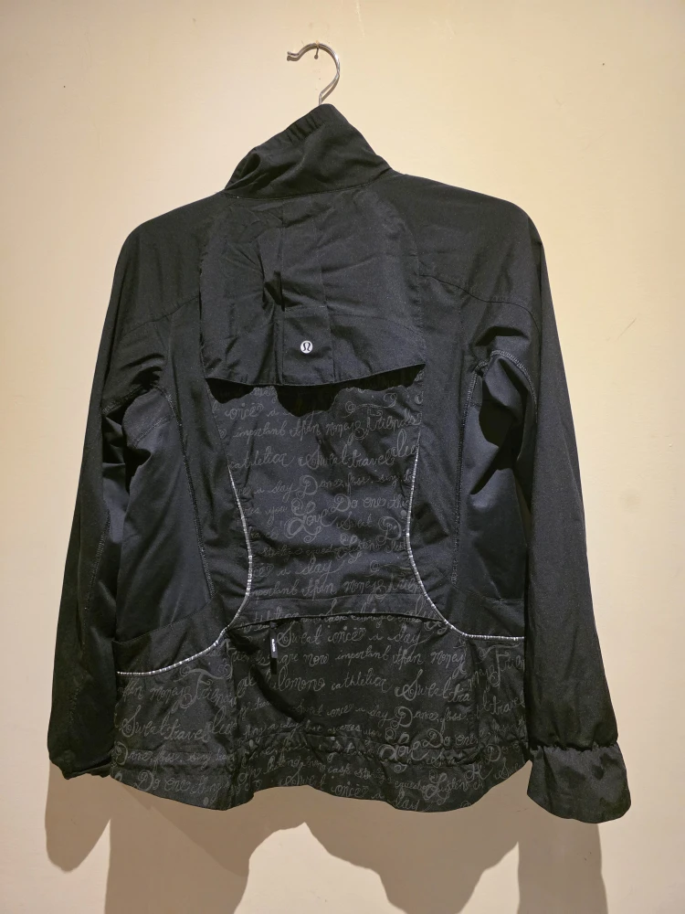 Lululemon Black Jacket - photo 2