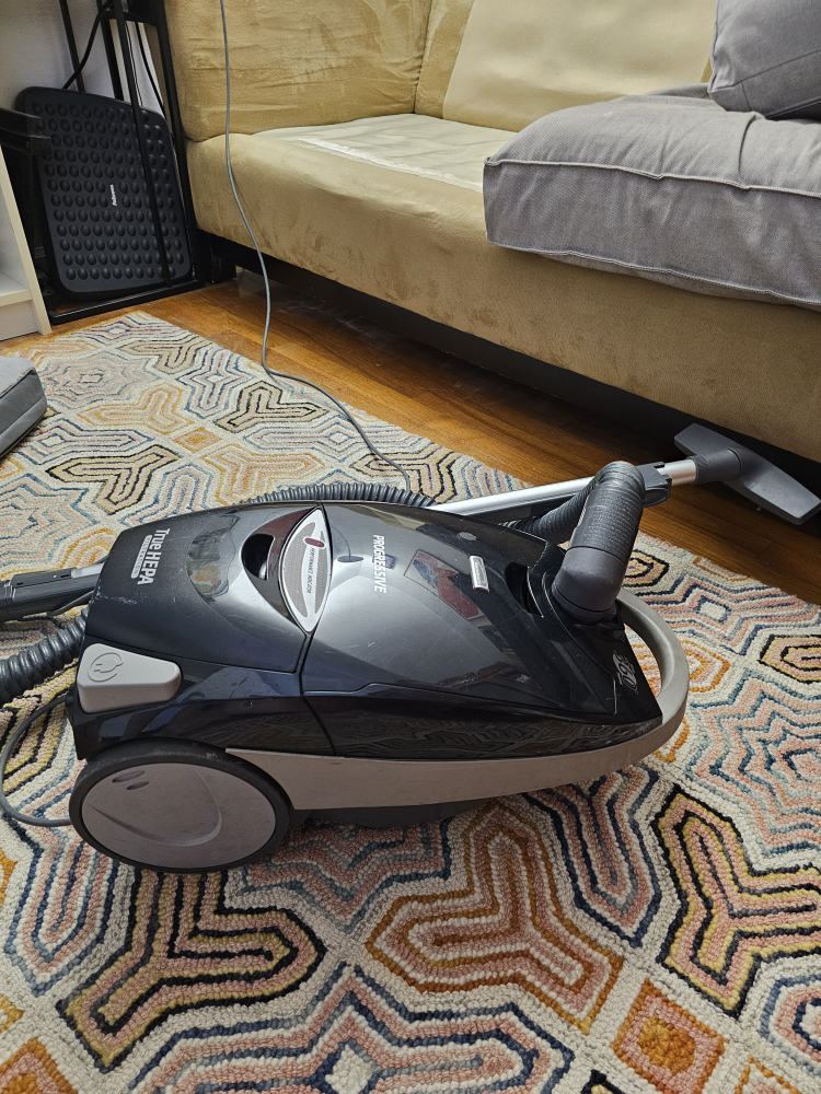 Kenmore Progressive True HEPA Vacuum - photo 2