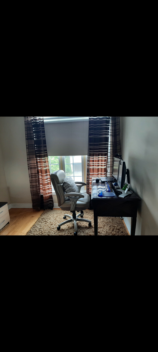 Office Desk - photo 2