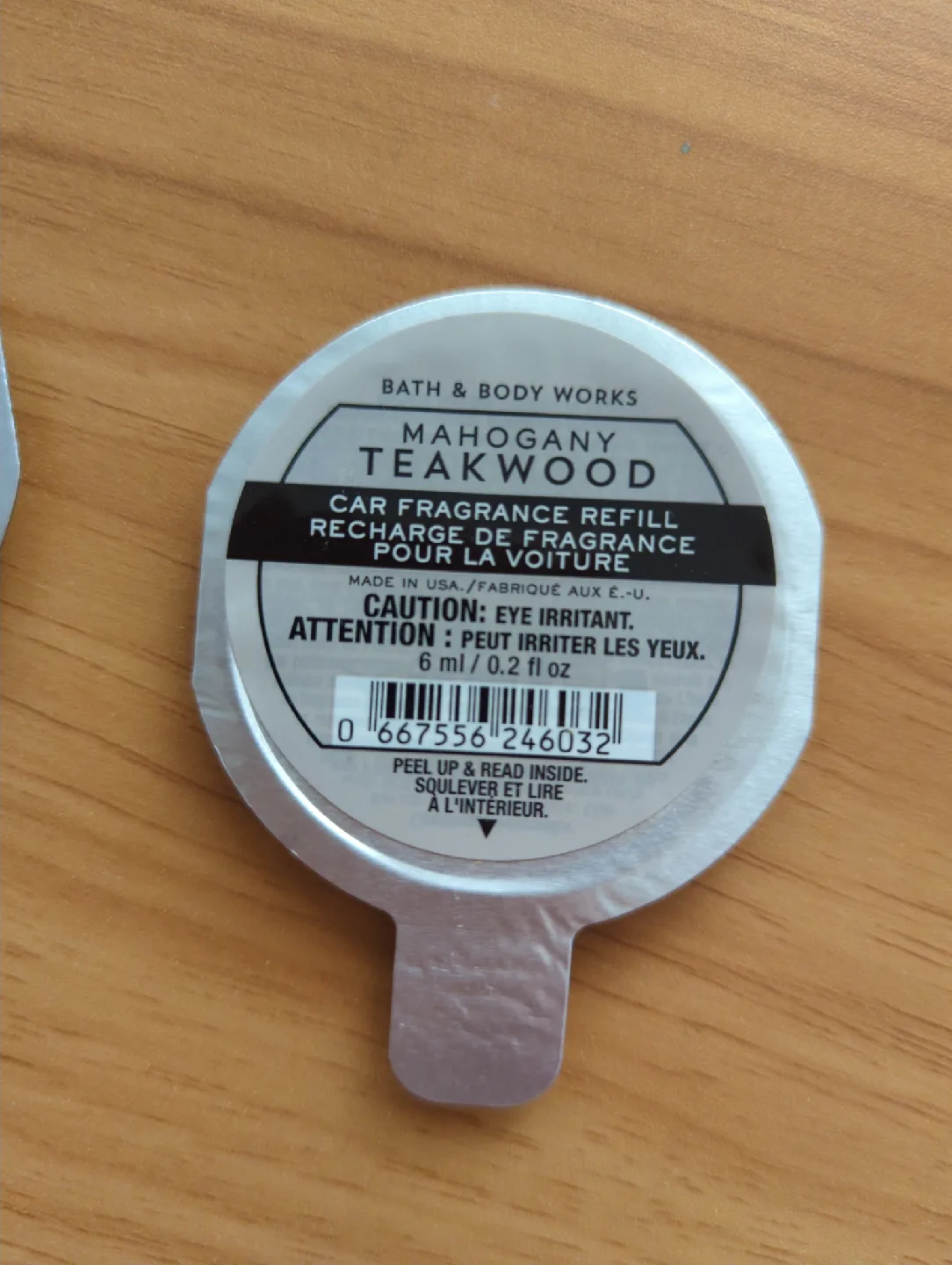 5 Bath & Body Works Mahogany Teakwood Car Fragrance Refill image indicator(2)