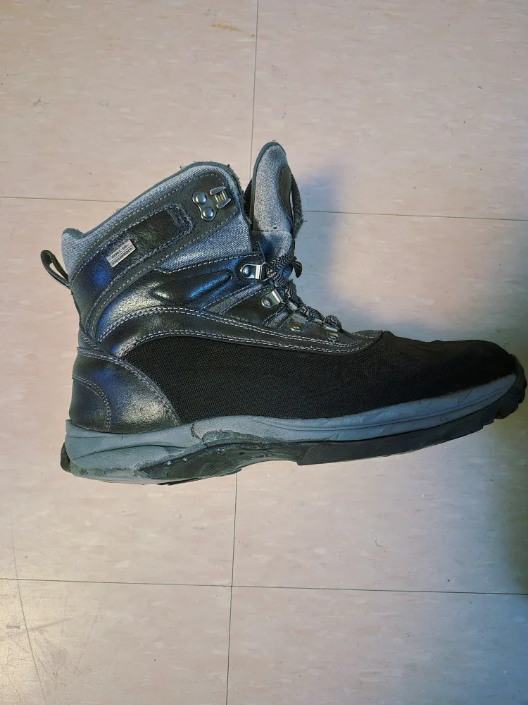 Kodiak Canada's Hiking/Snow Boots FREE image indicator(3)