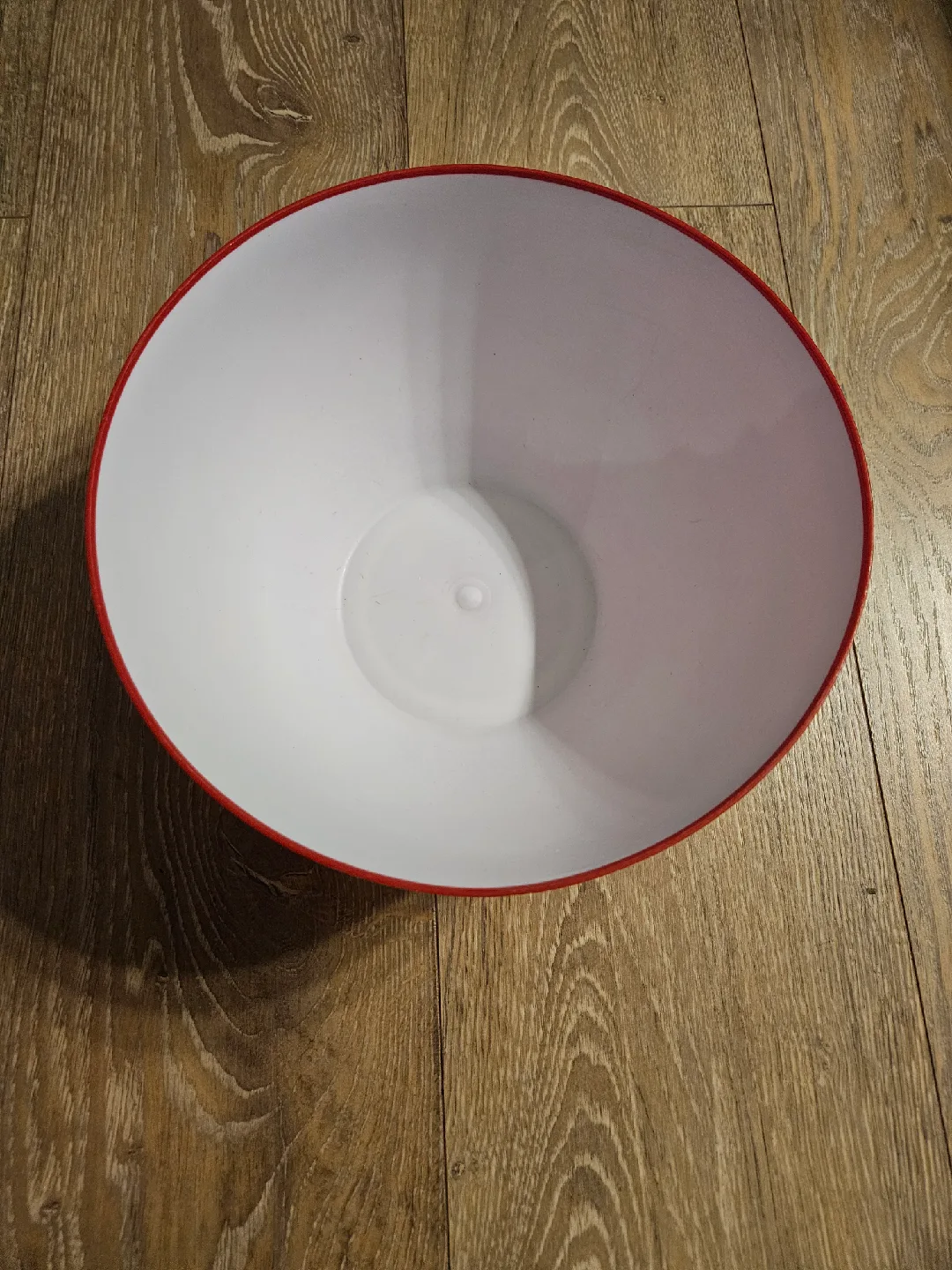 🥕 Red Plastic Mixing Bowl thumbnail