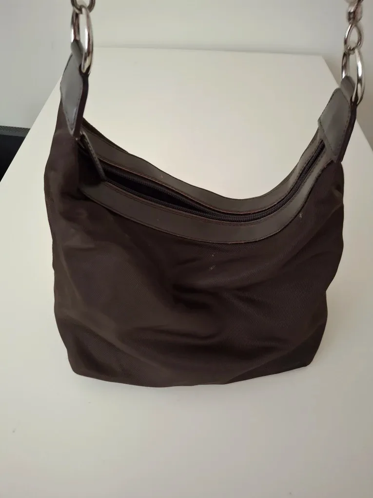 Used ladies  Gucci Brown Hobo Bag image indicator(6)