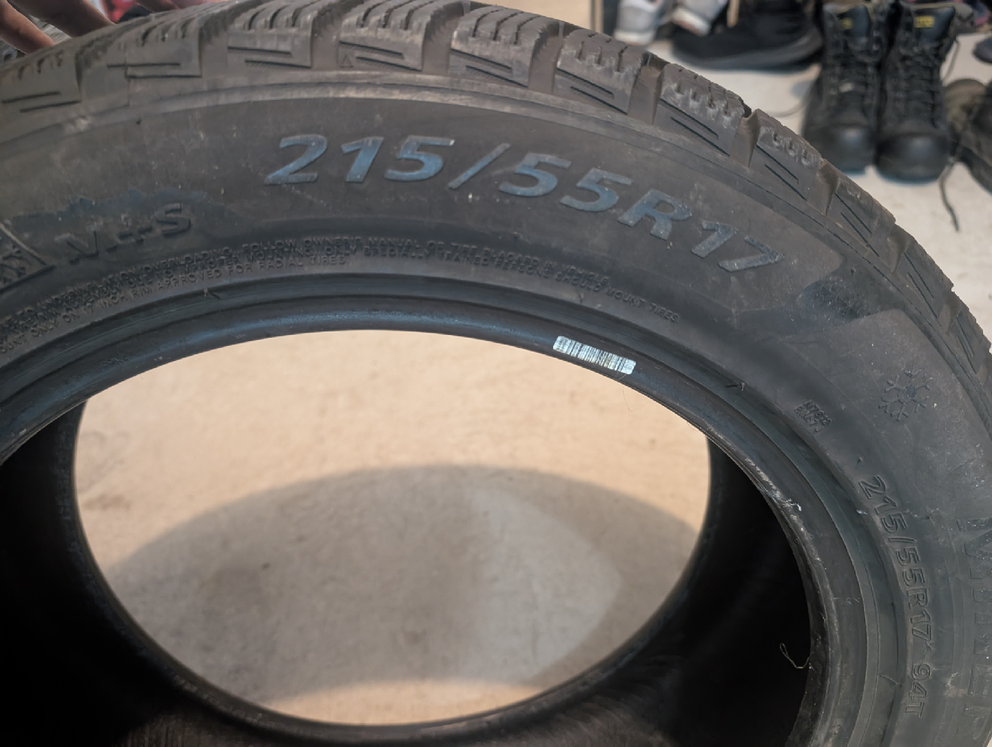 215/55R17 Minerva Eco Stud M+S Tire - photo 4