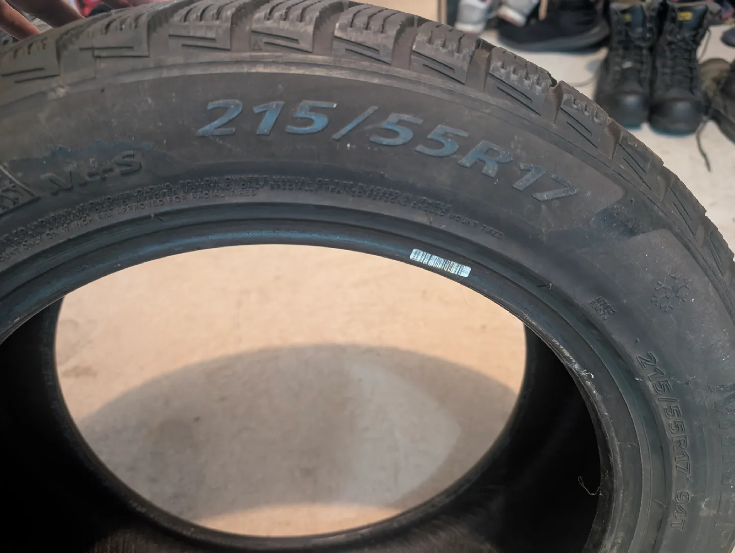 215/55R17 Minerva Eco Stud M+S Tire image indicator(4)