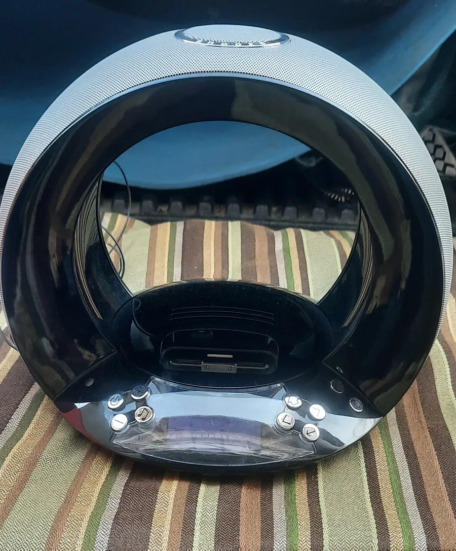 JBL On Time Time Machine Dock for iPod image indicator(2)