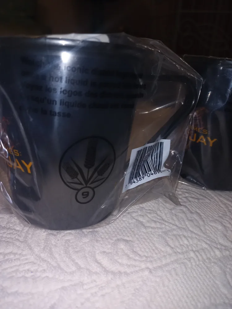 Hunter Games Mockingjay Part 1 Collectable Heat Reveal 5 Mugs image indicator(8)