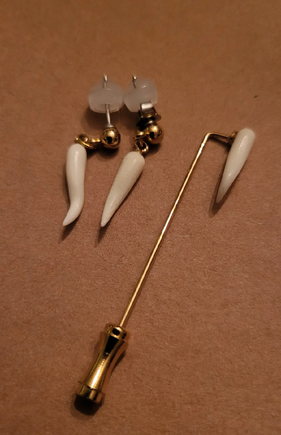 Vintage Gold Tone Earrings and Stick Pin thumbnail