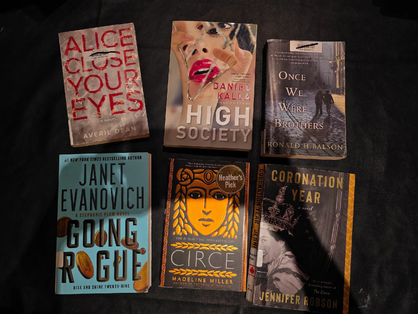 Mixed Fiction Books - Alice Close Your Eyes, Circe + image indicator(2)