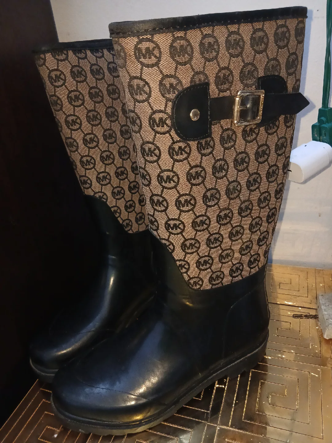 Michael Kors Rain Boots image indicator(2)
