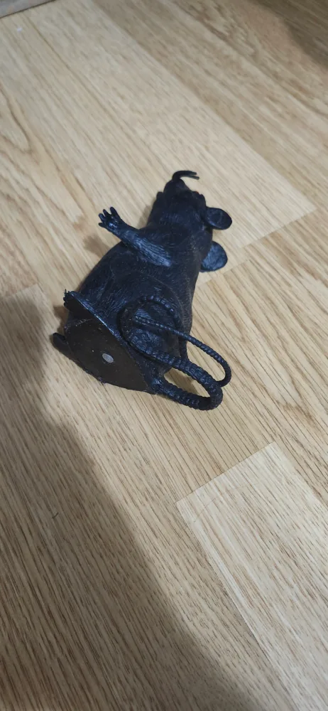 Black  Halloween Decoration 🐀 Rat with Red Eyes Size 6.5" inches image indicator(4)