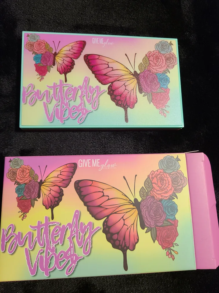 Give Me Glow Butterfly Vibes Eyeshadow Palette image indicator(2)