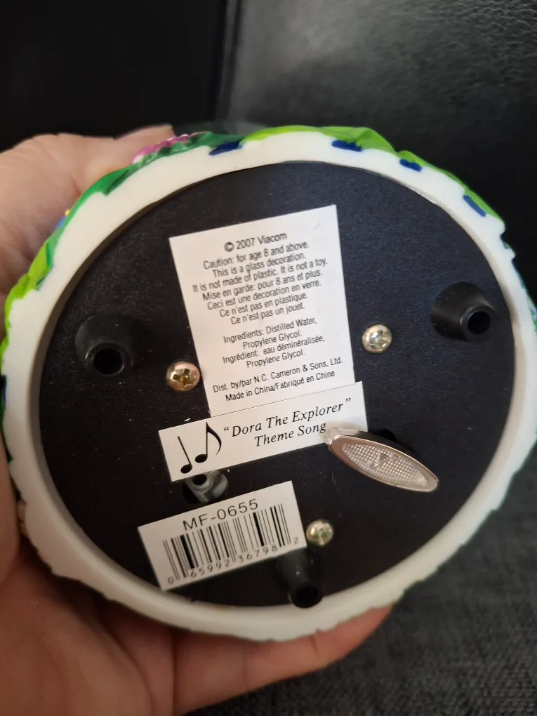 Dora the Explorer Snow Globe image indicator(5)