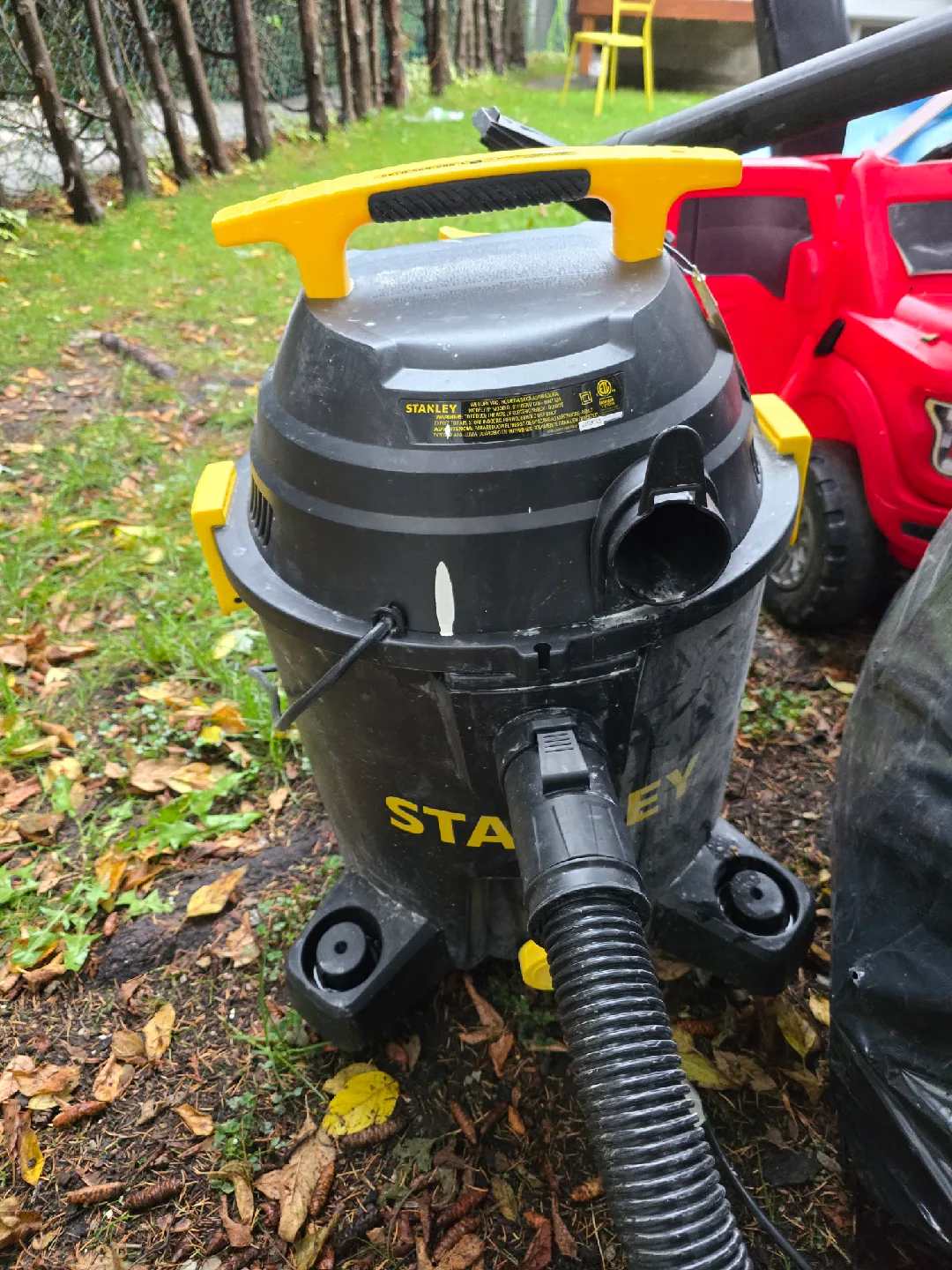Stanley Wet/Dry Vacuum
