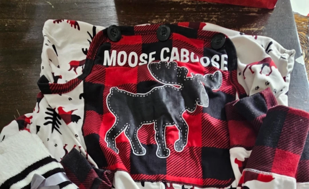 Fammy Jammies Moose Caboose Pajama Set - Size S