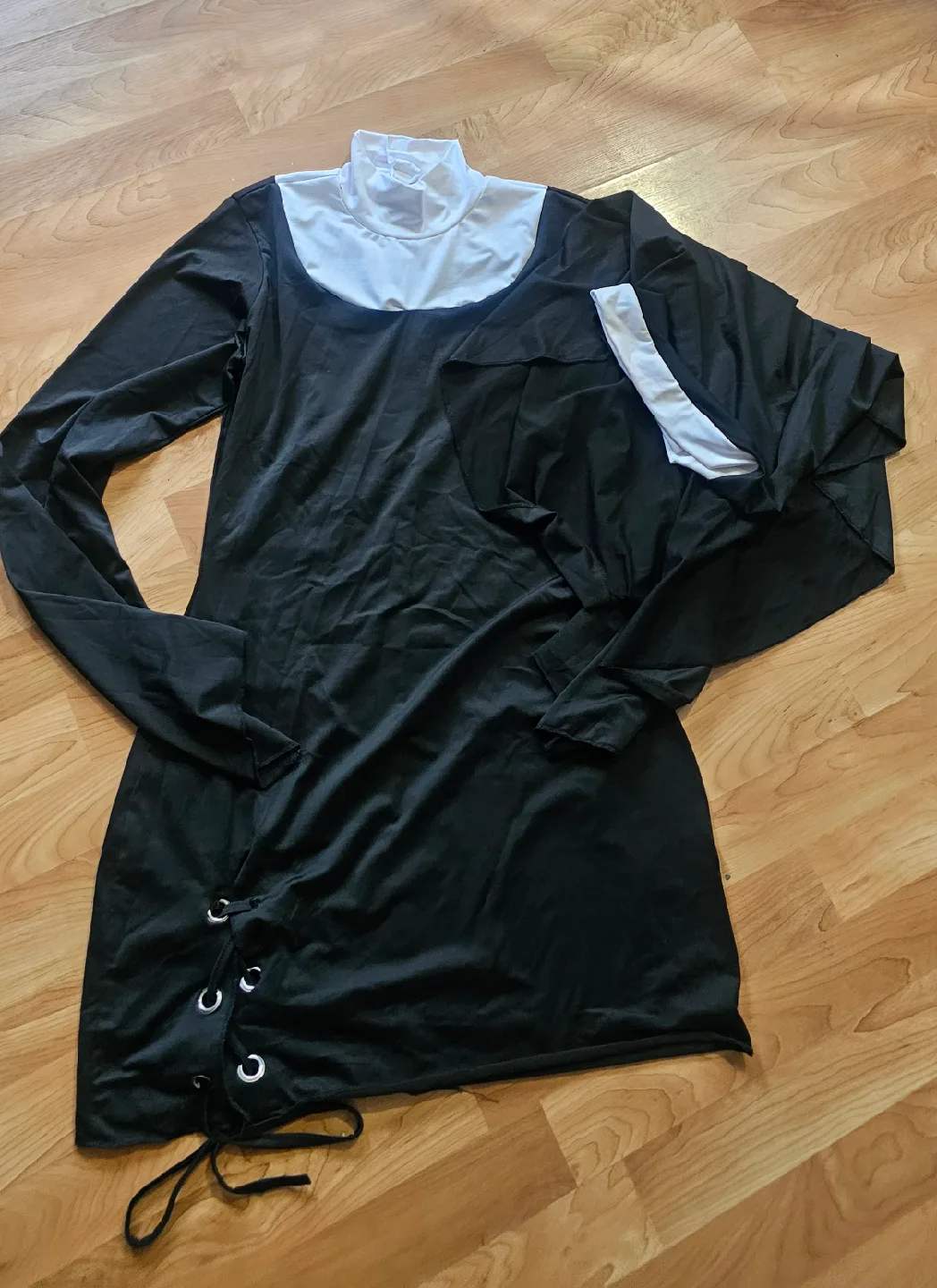 Nun Costume - Adult Size LG image indicator(2)