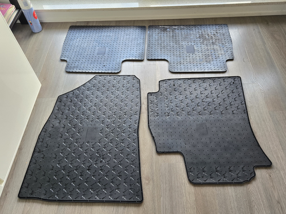 Hyundai Elantra 2025 Winter Mats - Black - photo 2