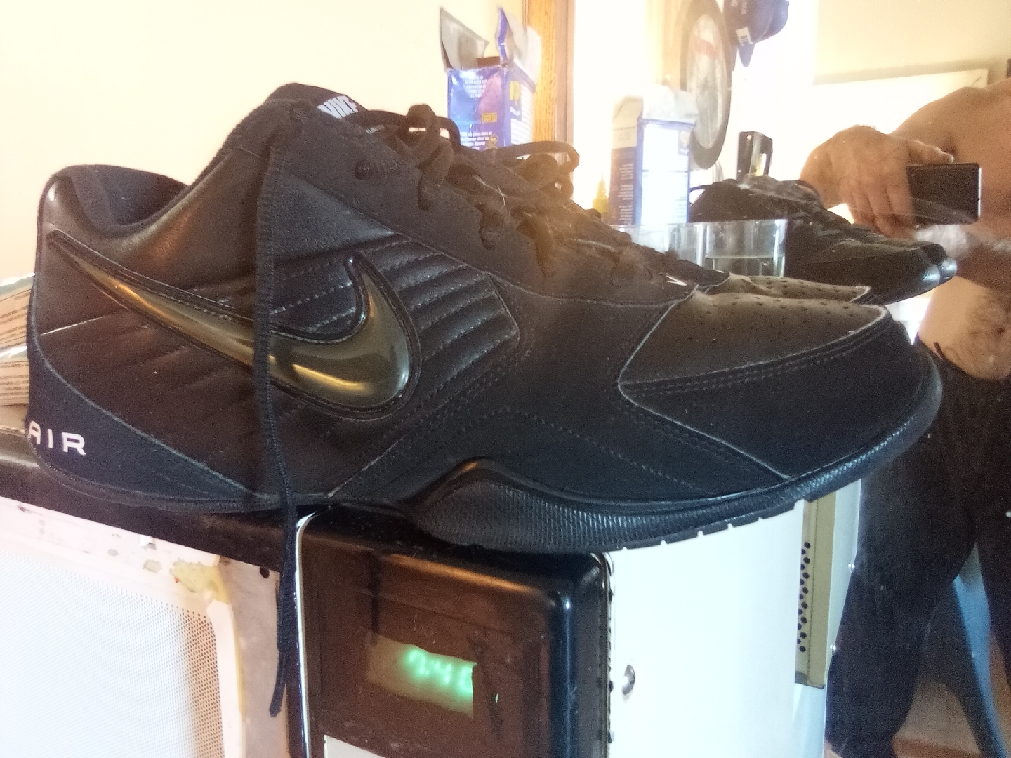 Nike Air Baseline Low Black Sneakers