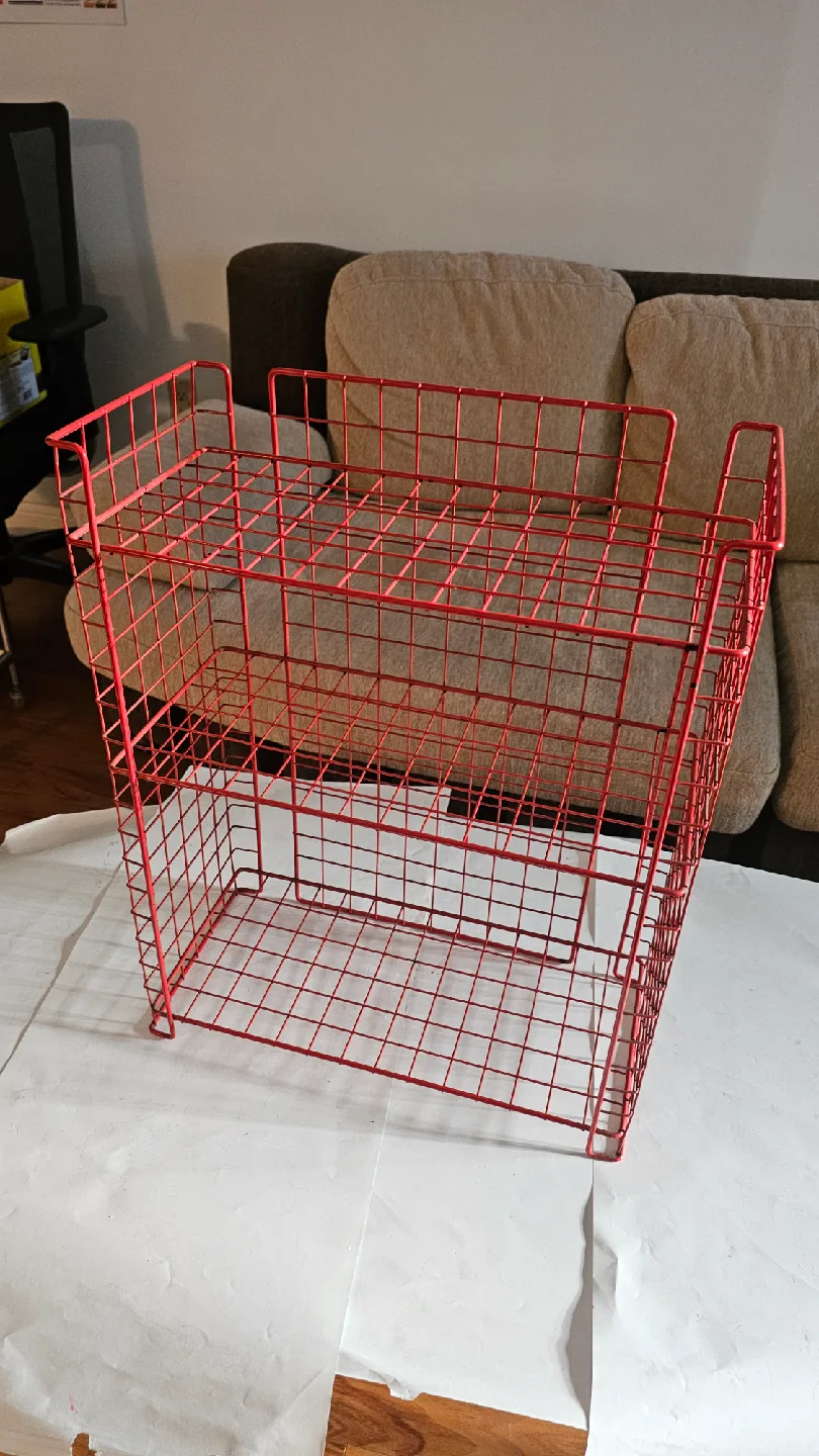 Red Wire Storage Basket thumbnail