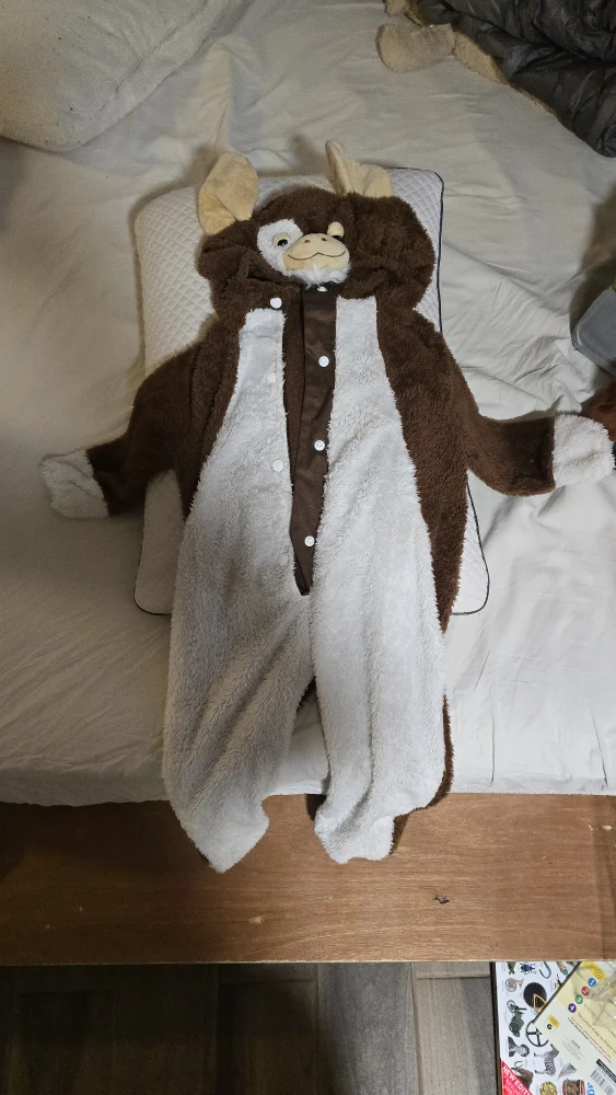 3-4T Size Gizmo Onesie costume